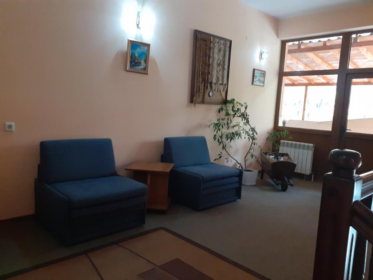 Hotel Les Razgrad ภายนอก รูปภาพ