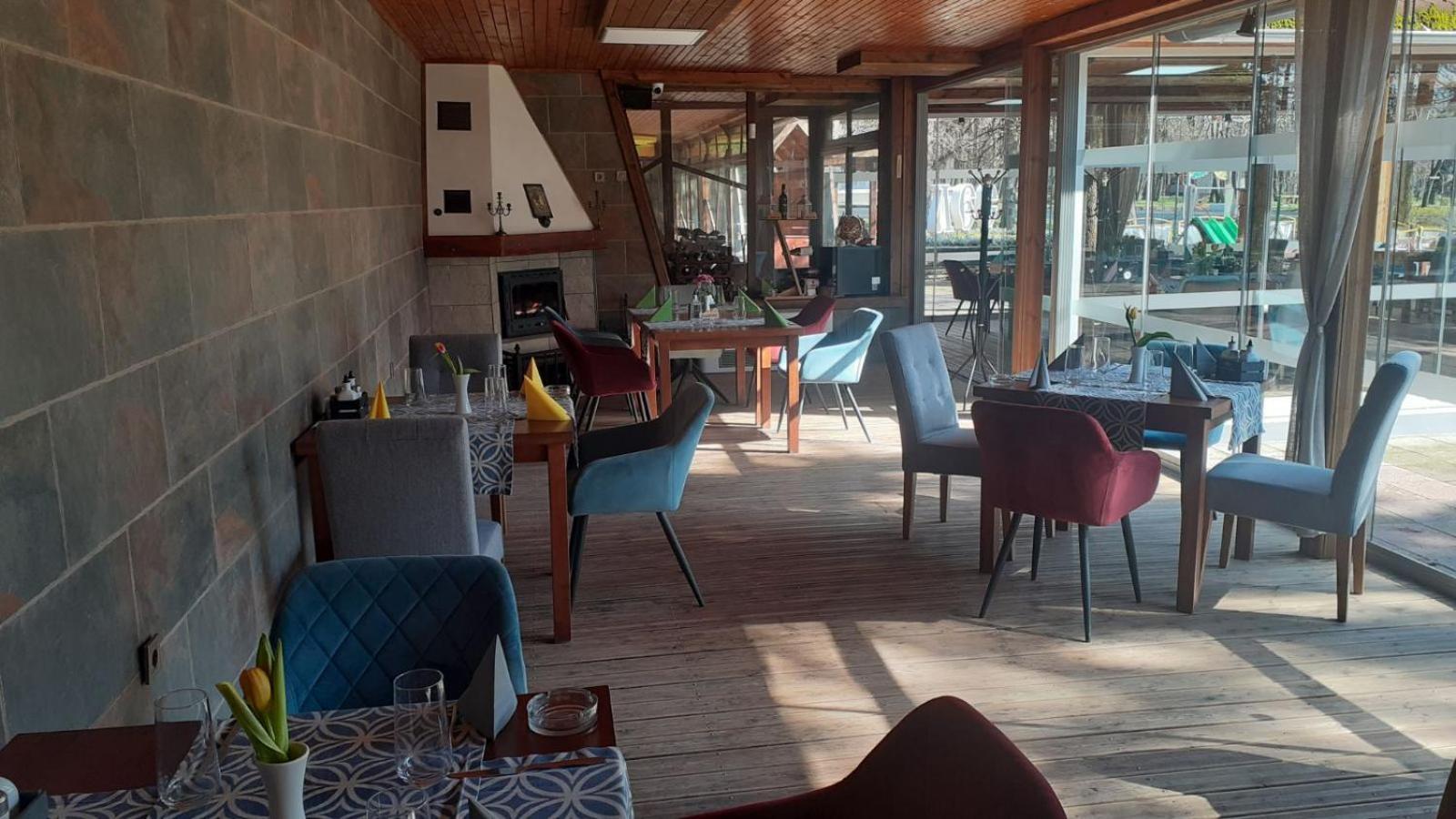 Hotel Les Razgrad ภายนอก รูปภาพ